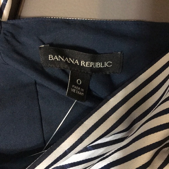 Banana Republic One-Shoulder Peplum Top - Picture 3 of 4
